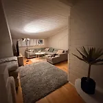 Recently Renovated House In The Heart Of Tromsdalen Appartement *
