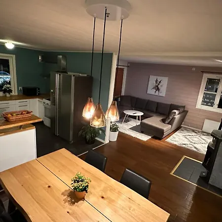 Cozy House In The Heart Of Tromsdalen.