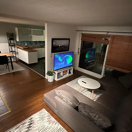Cozy House In The Heart Of Tromsdalen. Appartement
