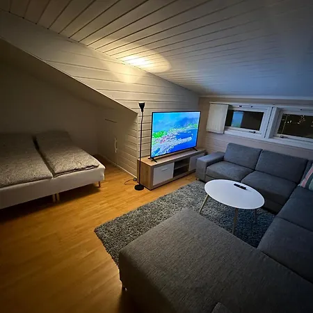 Cozy House In The Heart Of Tromsdalen. Tromso