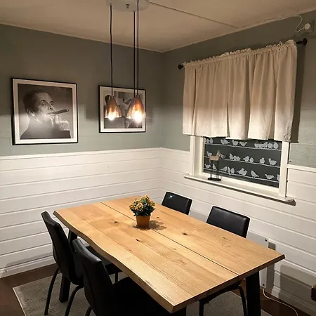 Appartement Cozy House In The Heart Of Tromsdalen. *