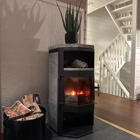 Cozy House In The Heart Of Tromsdalen. Apartment *