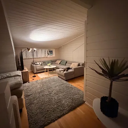Recently Renovated House In The Heart Of Tromsdalen شقة *