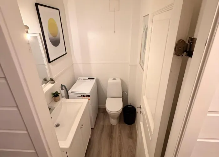 Recently Renovated House In The Heart Of Tromsdalen Апартаменты *